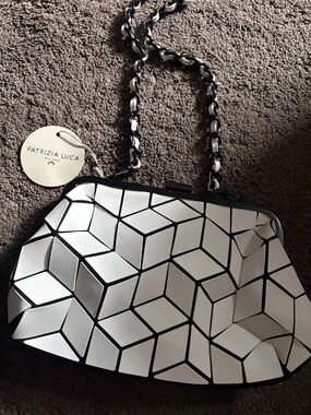 Patrizia Luca White Geometric Chain-Handle Crossbody Bag